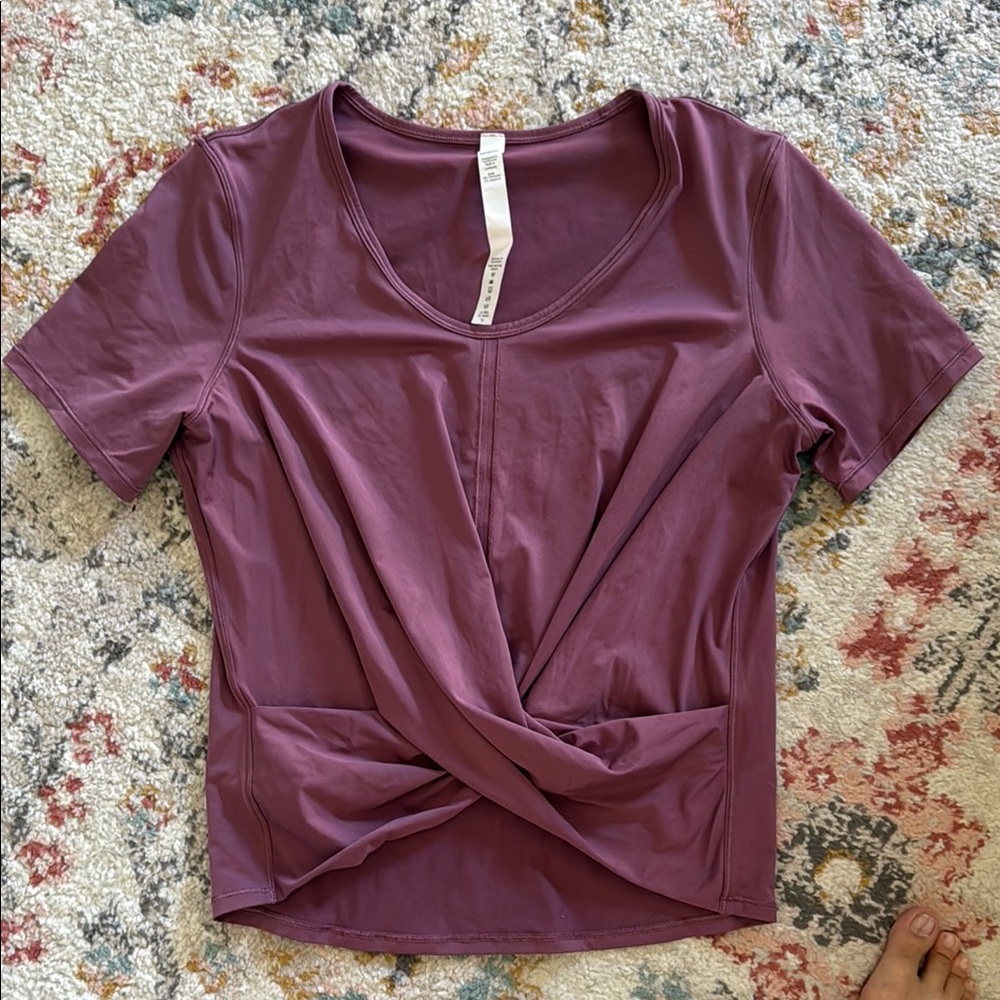Lululemon twisted front crop top